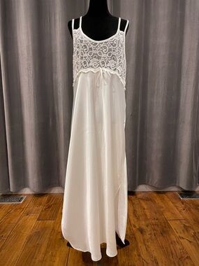 Vintage Secret Treasures ivory satin plus size nightgown
